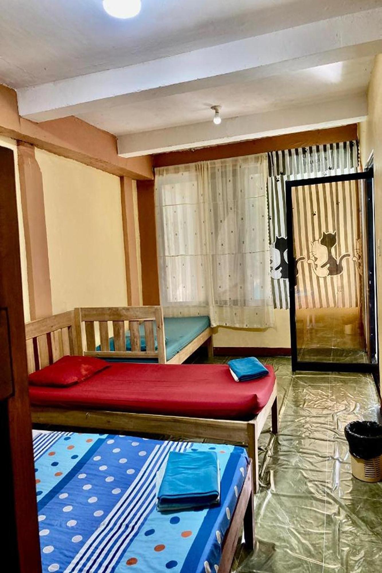 Larosa Hostel Puerto Princesa Eksteriør bilde