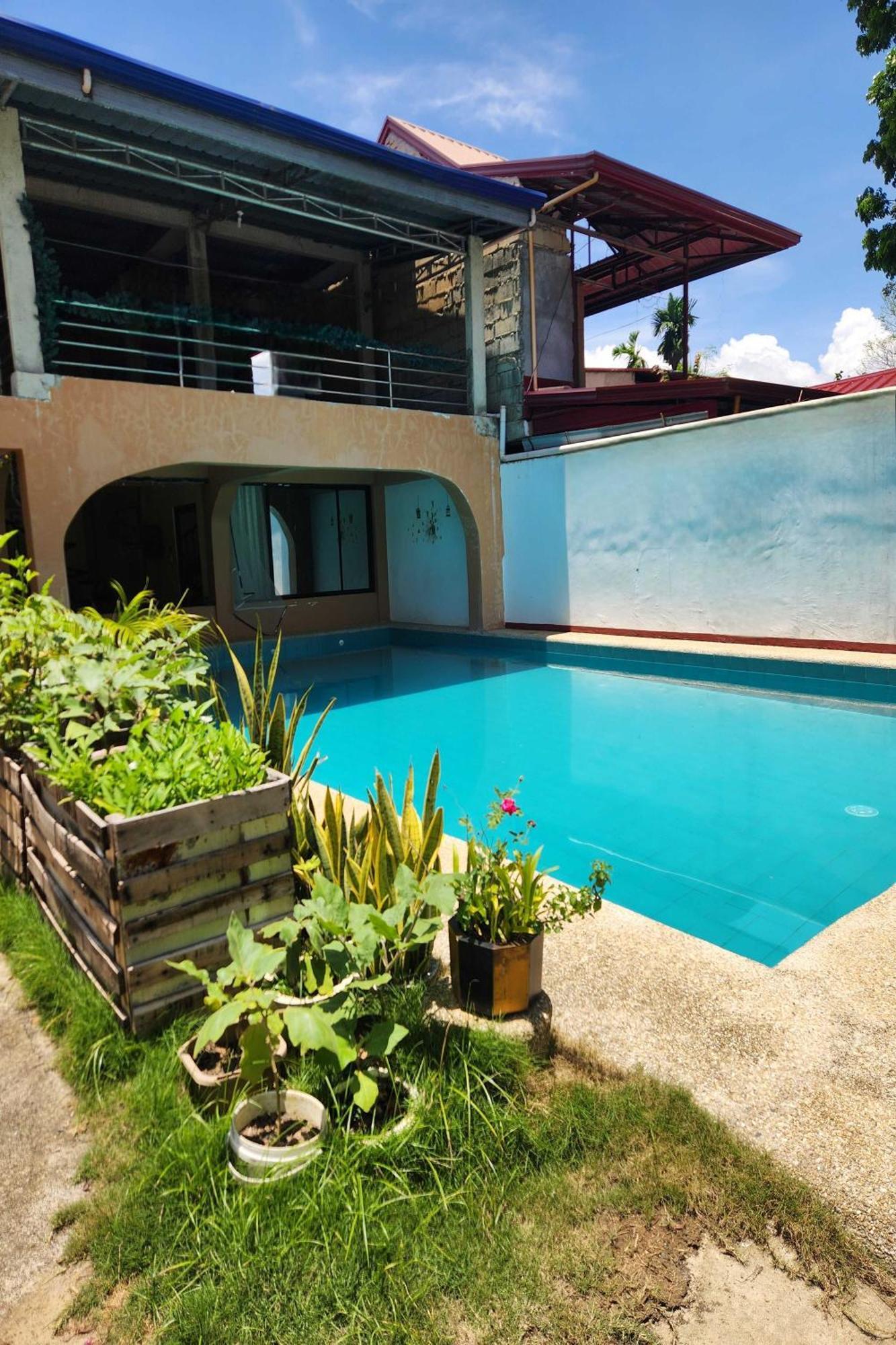 Larosa Hostel Puerto Princesa Eksteriør bilde