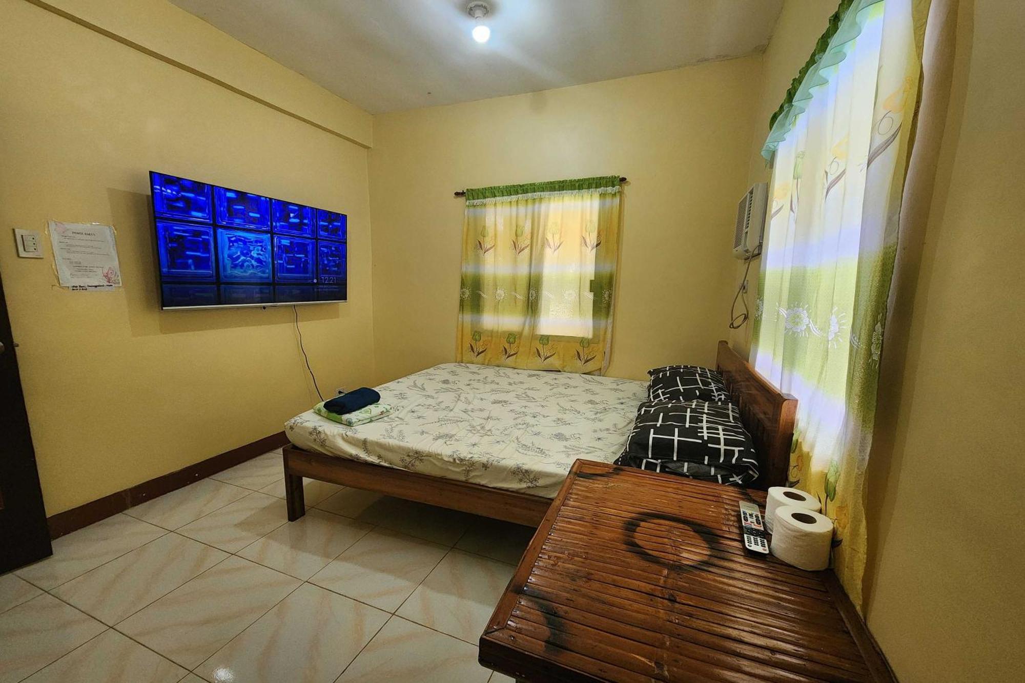 Larosa Hostel Puerto Princesa Eksteriør bilde